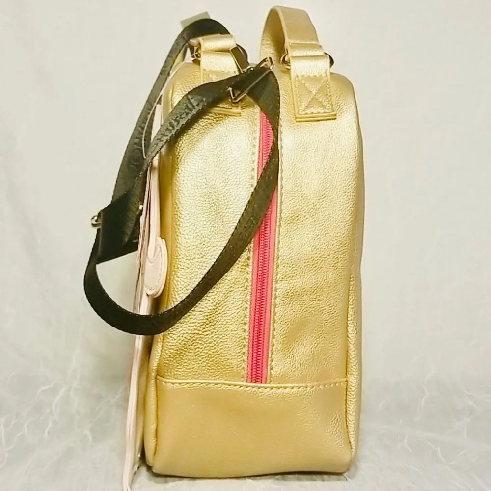 HOT! Betsey Johnson lunch tote!